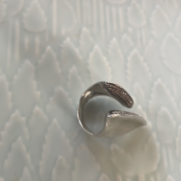 Alexis Bittar FINE Sterling Cleave Ring with Diamond Pave - Picture 15 of 15